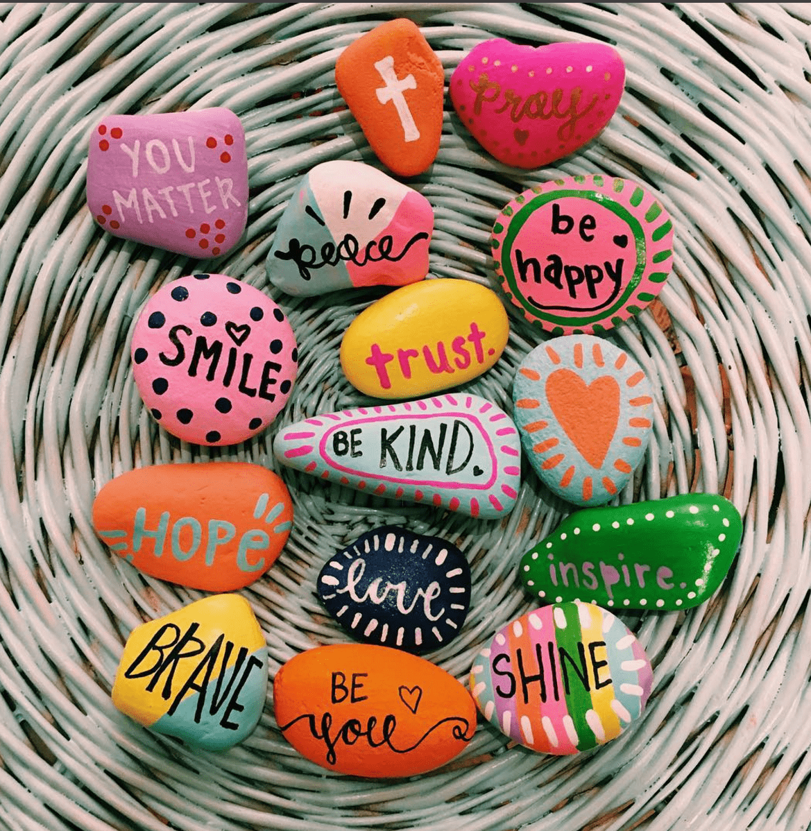 10 INSPIRING PAINTED ROCKS FOR SPREADING KINDNESS